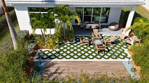 Exterior - 6770 SE Haven Ln, Stuart, FL 34997 photo 6 of 6