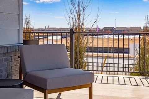 Exterior - 20493 E 57th Ave, Aurora, CO 80019 photo 6 of 14