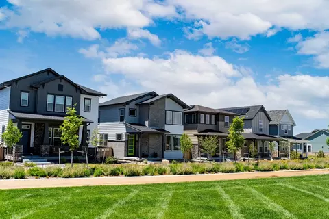 Exterior - 20493 E 57th Ave, Aurora, CO 80019 photo 12 of 14