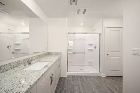 Bath - 80462 Northgate Rd, Indio, CA 92201 photo 2 of 2
