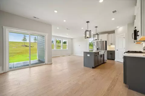 18419 Cove Landing Rd, Charlotte, NC 28278