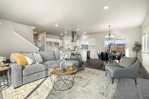 Living - 61797 SE Camellia St, Bend, OR 97702 photo 5 of 5
