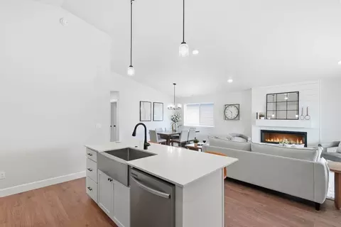 Kitchen - 61797 SE Camellia St, Bend, OR 97702 photo 1 of 9