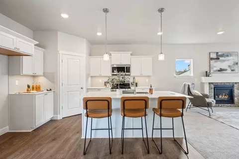 Kitchen - 61797 SE Camellia St, Bend, OR 97702 photo 11 of 15