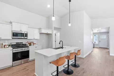 Entry Way - 61797 SE Camellia St, Bend, OR 97702 photo 1 of 1