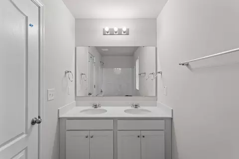 Bath - 102 Jasper Way, White Bluff, TN 37187 photo 4 of 4