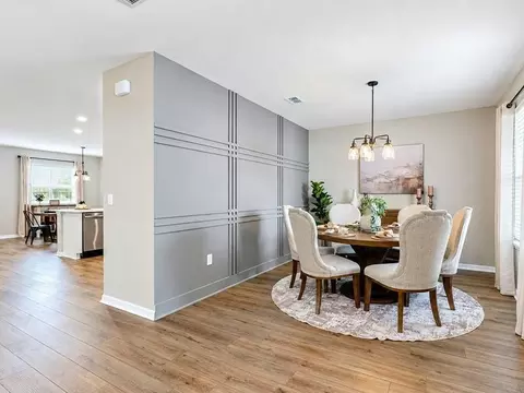 Dining - 7681 SE 113th Pl, Belleview, FL 34420 photo 2 of 2