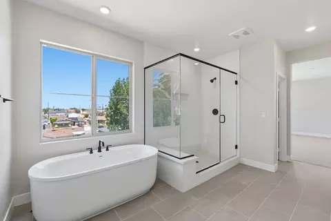 Bath - 16009 Willows Ct, Whittier, CA 90604 photo 3 of 4