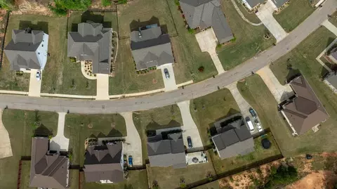 View/Area - 428 Lakeview Way, Lagrange, GA 30241 photo 4 of 11