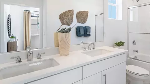 Bath - 2542 E Hyde Paseo, Ontario, CA 91762 photo 4 of 4