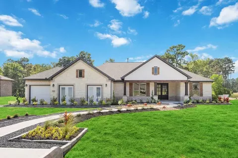 13625 Armstrong St, Conroe, TX 77303