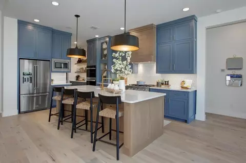 Kitchen - 2012 Grey Birch Pl, Aledo, TX 76008 photo 4 of 5