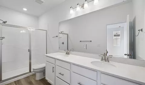 Bath - 21411 E 67th Ave, Aurora, CO 80019 photo 3 of 3