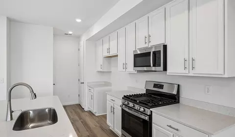 Kitchen - 21411 E 67th Ave, Aurora, CO 80019 photo 4 of 5