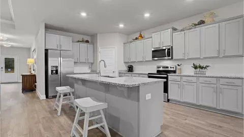 Kitchen - 13320 Sarsen Loop, Vancleave, MS 39565 photo 4 of 5