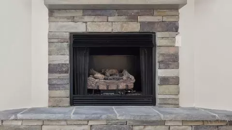 Living - 617 River Trace Loop, Simpsonville, SC 29680 photo 3 of 5