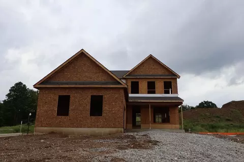 600 Paloma Ln, Pataskala, OH 43062