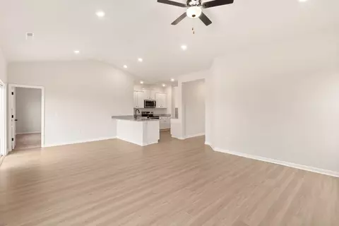 Living - Applewood Way, King, NC 27021 photo 2 of 3