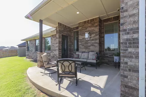 Exterior - 2920 E Northampton St, Broken Arrow, OK 74014 photo 30 of 39