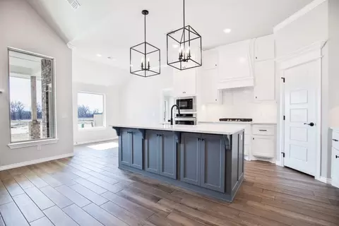 Kitchen - 2920 E Northampton St, Broken Arrow, OK 74014 photo 3 of 8