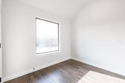 Bedroom - 2920 E Northampton St, Broken Arrow, OK 74014 photo 10 of 13
