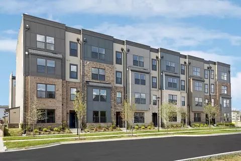 9661 Turning Point Dr UNIT B, Glen Allen, VA 23059