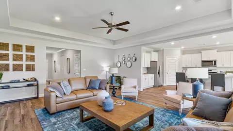 Living - 100 Laney Ln, Dothan, AL 36305 photo 1 of 3