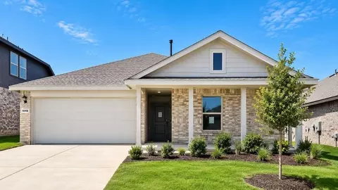 1048 Foxburg Dr, Fort Worth, TX 76131