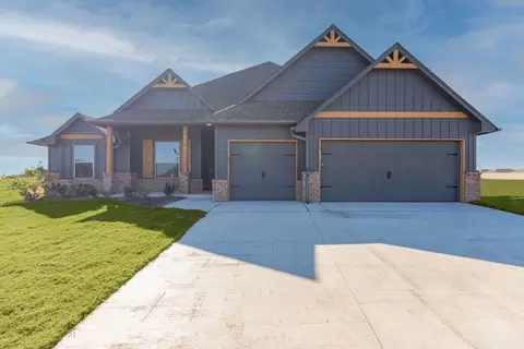 9204 NW 117th St, Yukon, OK 73099
