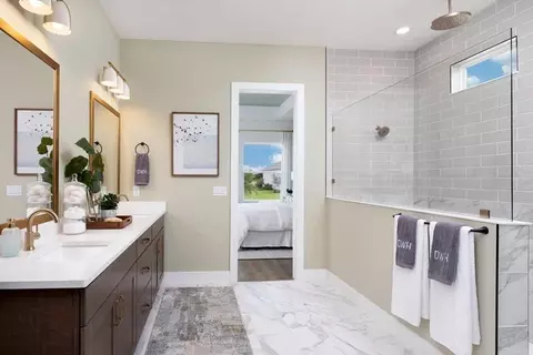 Bath - 7635 Addison Ave, Bradenton, FL 34210 photo 1 of 1