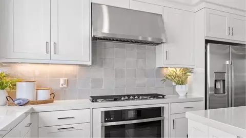 Kitchen - 800 Sonia, Irvine, CA 92618 photo 4 of 6