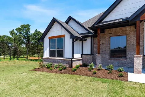 Exterior - 701 Still Mdws, Guthrie, OK 73044 photo 21 of 40
