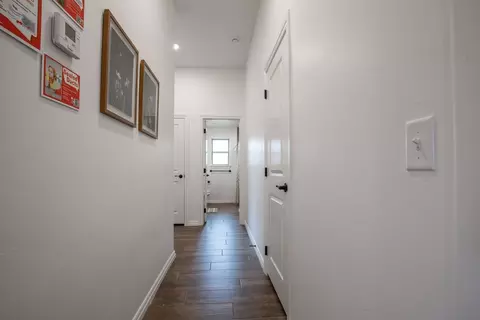 Entry Way - 701 Still Mdws, Guthrie, OK 73044 photo 9 of 23