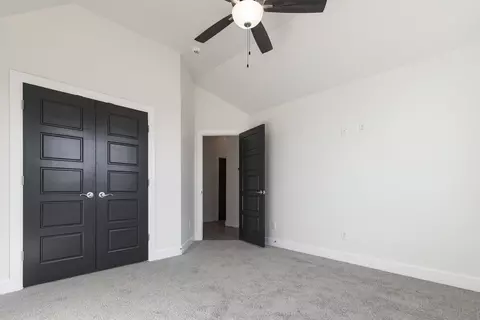 Bedroom - 701 Still Mdws, Guthrie, OK 73044 photo 12 of 19