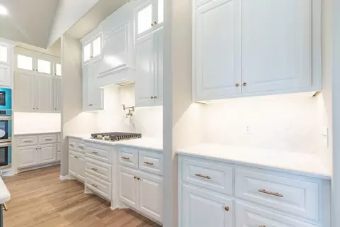 Kitchen - 701 Still Mdws, Guthrie, OK 73044 photo 21 of 24
