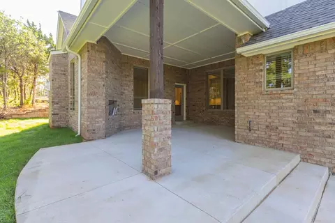 Exterior - 701 Still Mdws, Guthrie, OK 73044 photo 28 of 40