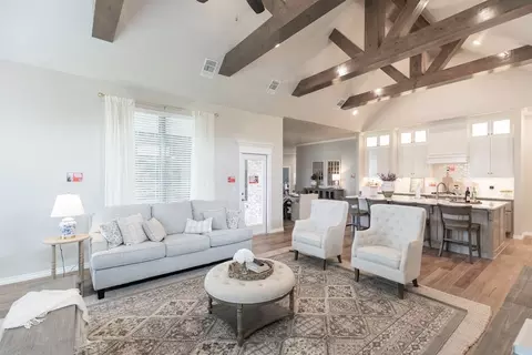 Living - 701 Still Mdws, Guthrie, OK 73044 photo 5 of 26