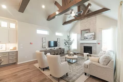 Living - 701 Still Mdws, Guthrie, OK 73044 photo 3 of 26