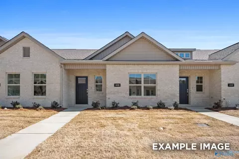 413 Clyde Ln, Hartselle, AL 35640