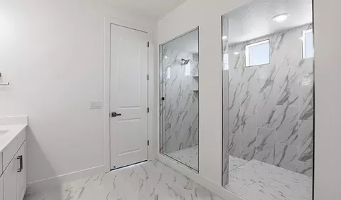 Bath - 454 E 4290 S, Washington, UT 84780 photo 2 of 2
