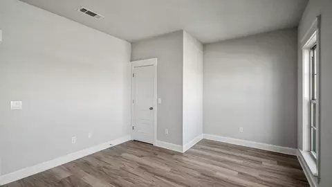 Bedroom - 324 Cornerstone Xing, Brandon, MS 39042 photo 2 of 17
