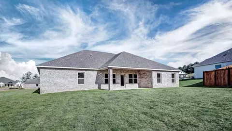 Exterior - 324 Cornerstone Xing, Brandon, MS 39042 photo 7 of 10