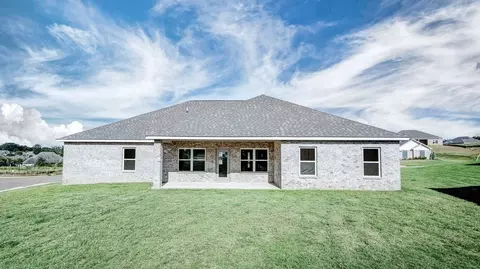 Exterior - 324 Cornerstone Xing, Brandon, MS 39042 photo 6 of 10