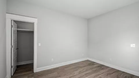 Bedroom - 324 Cornerstone Xing, Brandon, MS 39042 photo 4 of 17