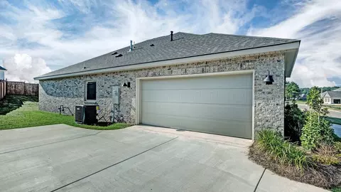 Exterior - 324 Cornerstone Xing, Brandon, MS 39042 photo 5 of 10
