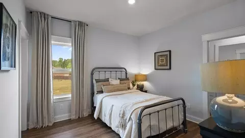 Bedroom - 324 Cornerstone Xing, Brandon, MS 39042 photo 9 of 10