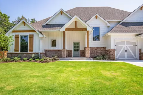 Exterior - 9325 Cheek Ranch Rd, Yukon, OK 73099 photo 6 of 34