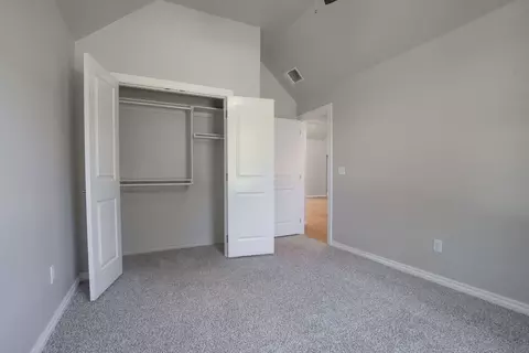 Bedroom - 9325 Cheek Ranch Rd, Yukon, OK 73099 photo 6 of 14