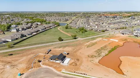 View/Area - 9325 Cheek Ranch Rd, Yukon, OK 73099 photo 9 of 12