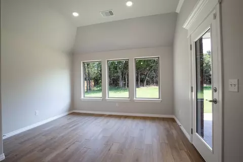 Living - 9325 Cheek Ranch Rd, Yukon, OK 73099 photo 5 of 16